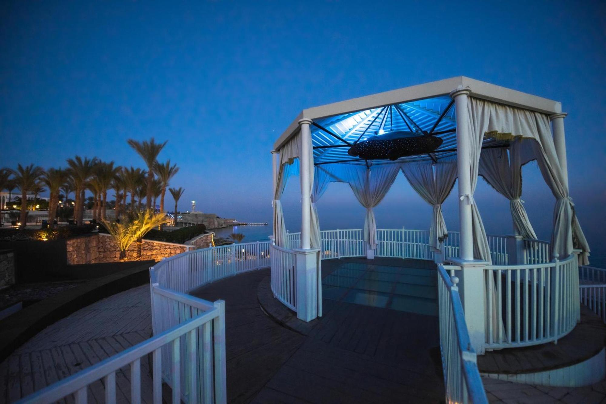 Reef Oasis Aqua Park אתר נופש
